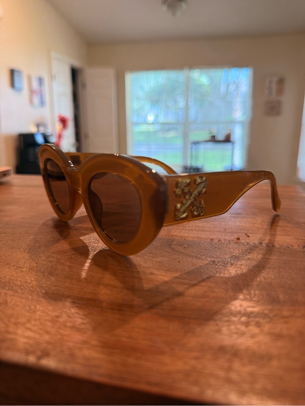 Women’s Retro Round Sunglasses in Tan with Gold Accent - Picture 5 of 7